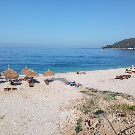 Natural Hostel Himare Eksteriør bilde