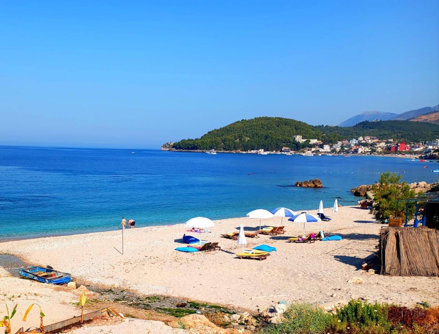Natural Hostel Himare Eksteriør bilde